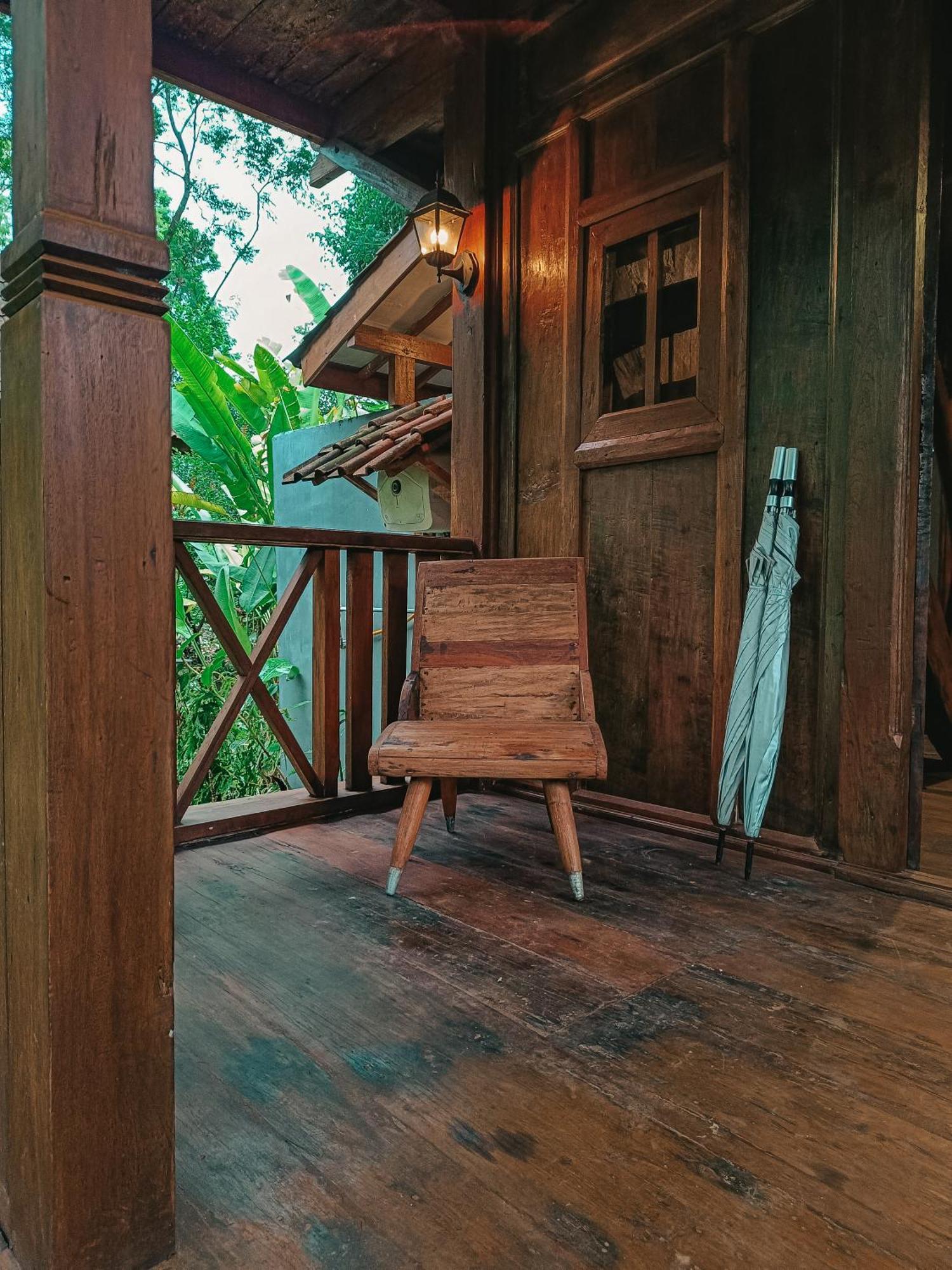 Alaya Ecolodge Pemuteran Exteriör bild