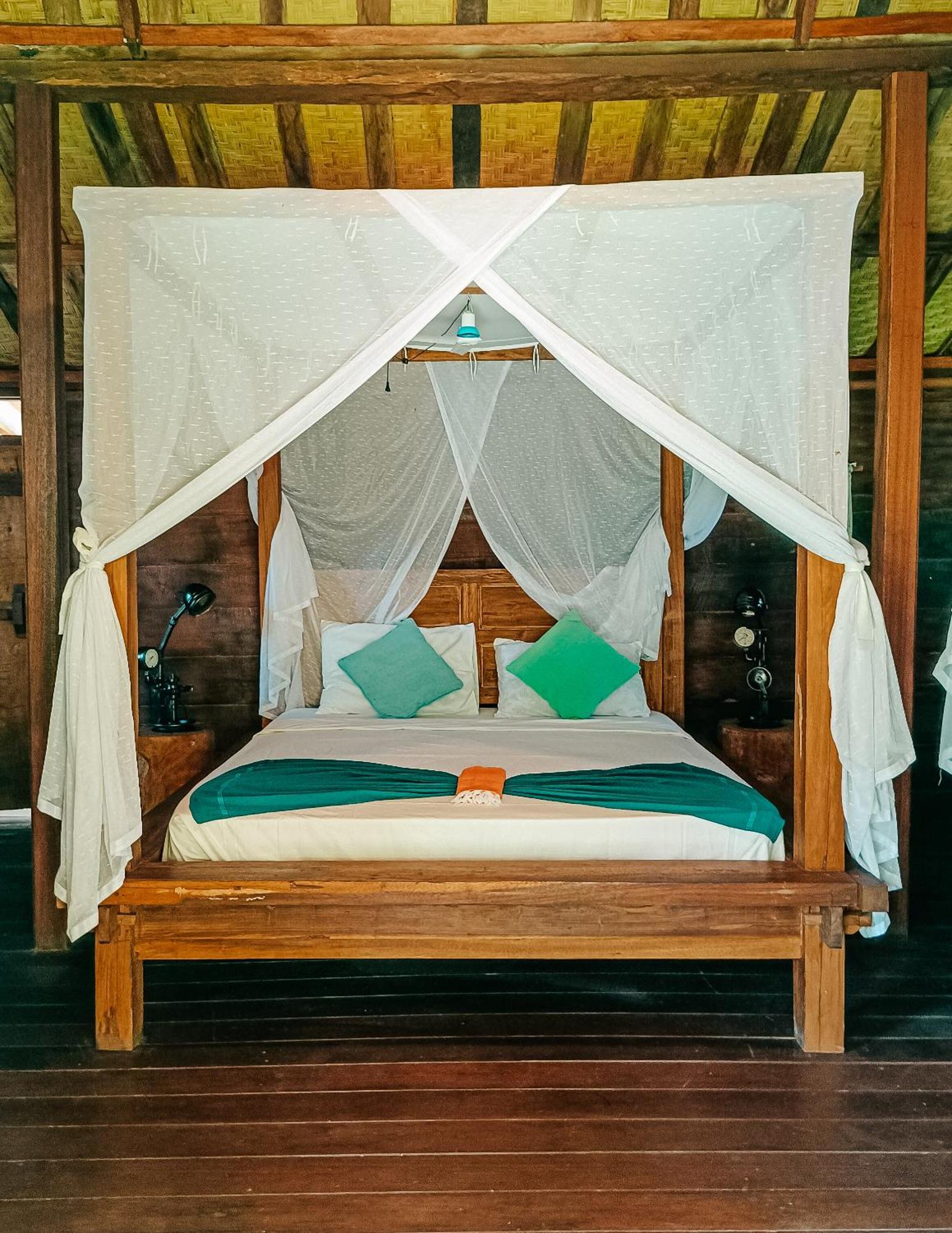 Alaya Ecolodge Pemuteran Exteriör bild