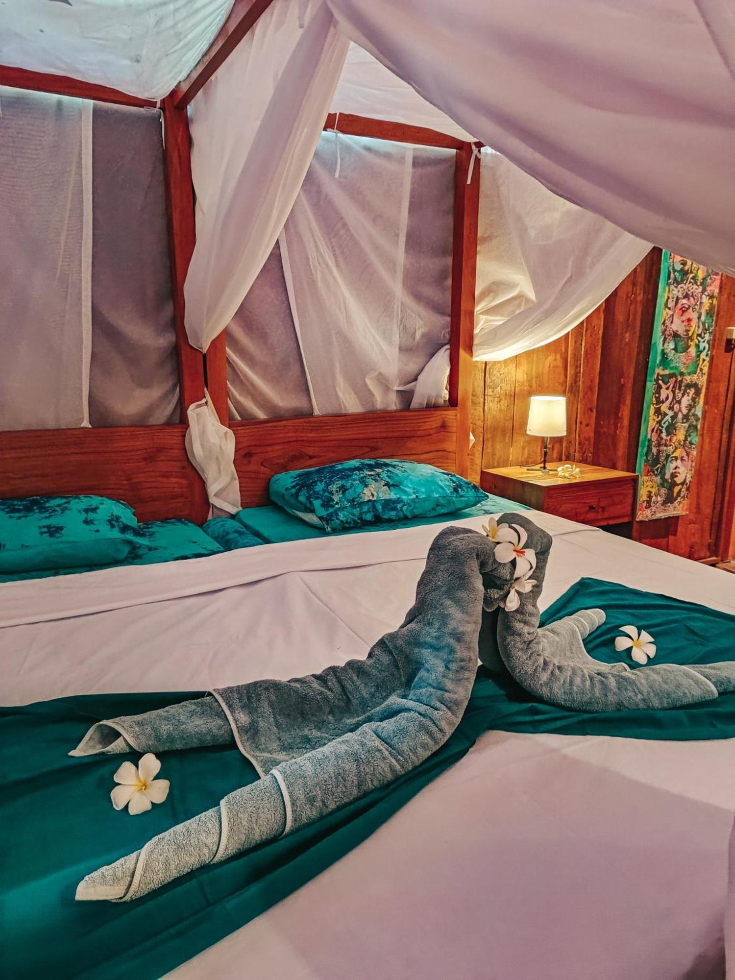 Alaya Ecolodge Pemuteran Exteriör bild