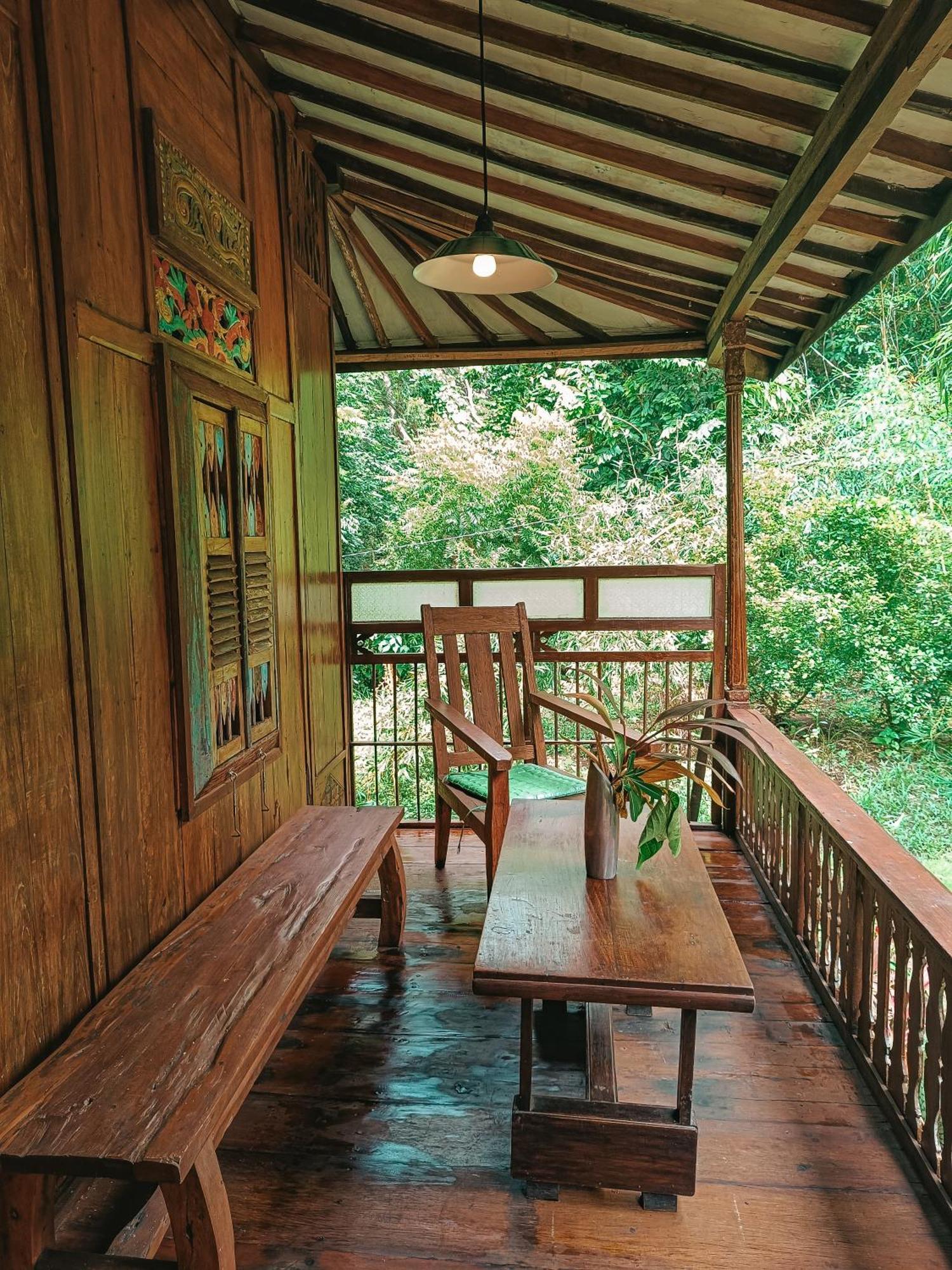 Alaya Ecolodge Pemuteran Exteriör bild