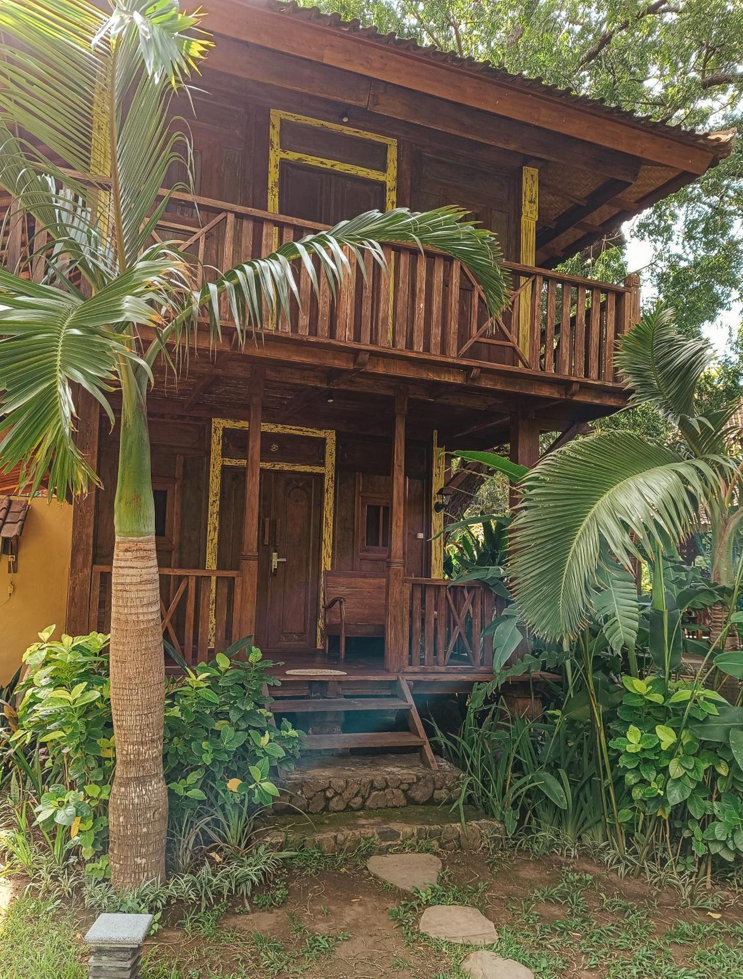 Alaya Ecolodge Pemuteran Exteriör bild